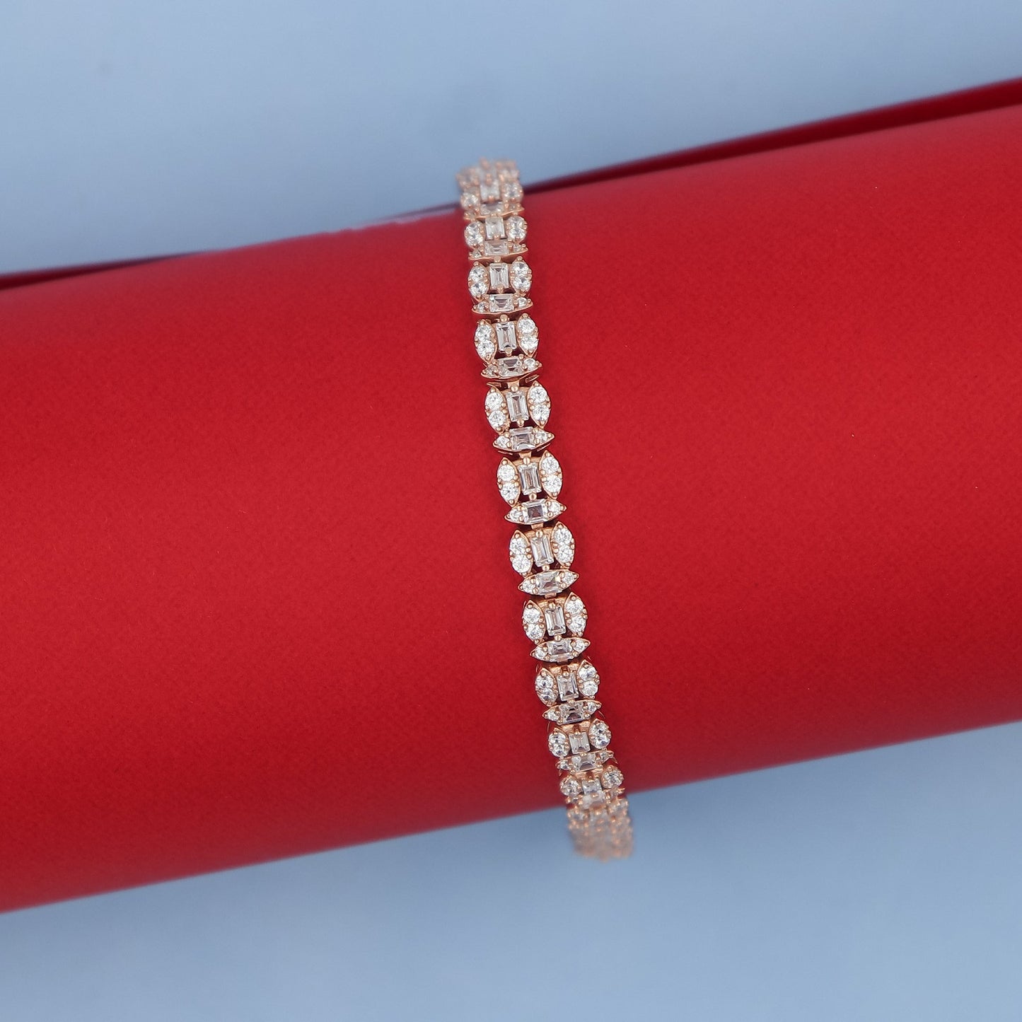 Chic-Rose-Gold-Diamond-Tennis-Bracelet