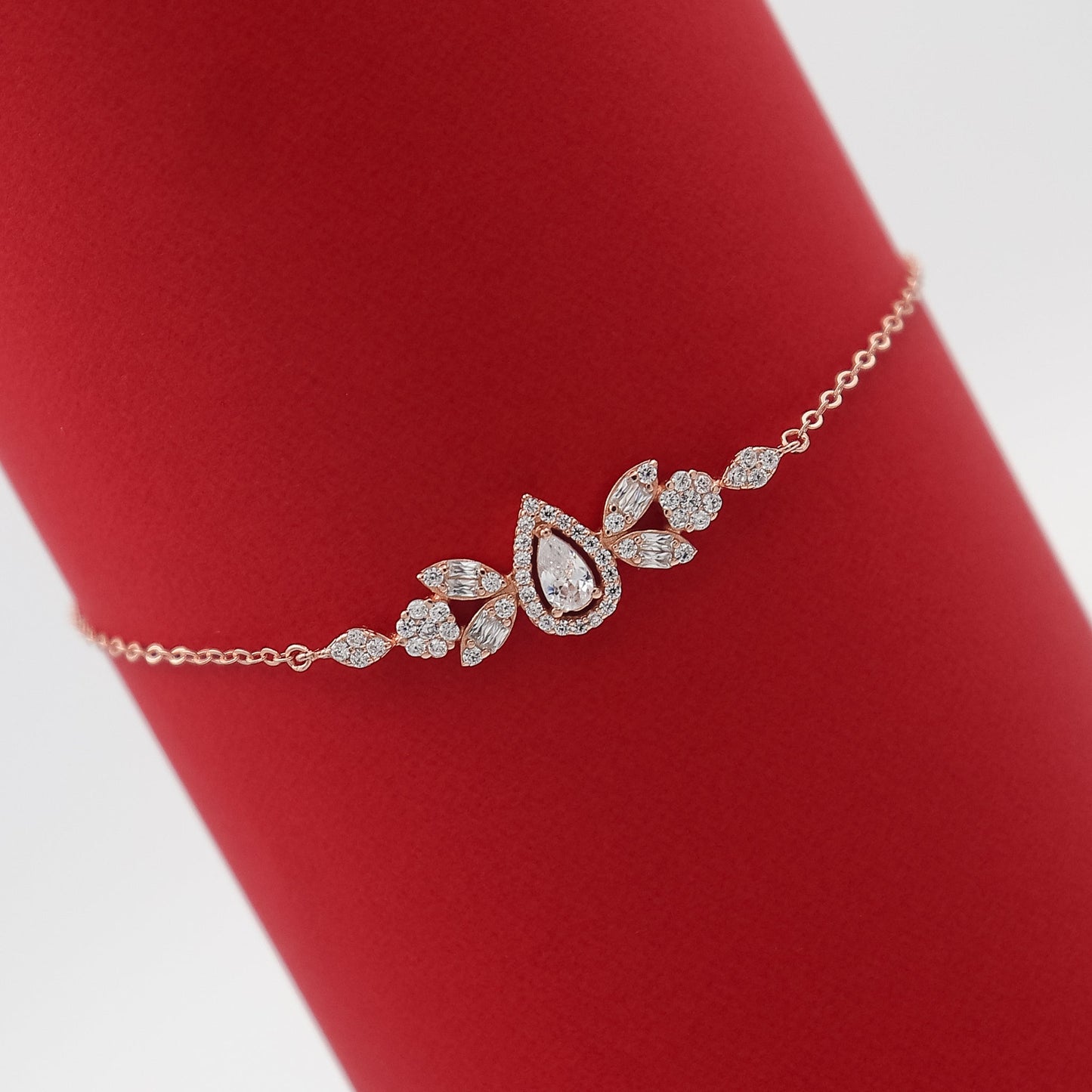 Minimilistic-Rose-Gold-Bracelet