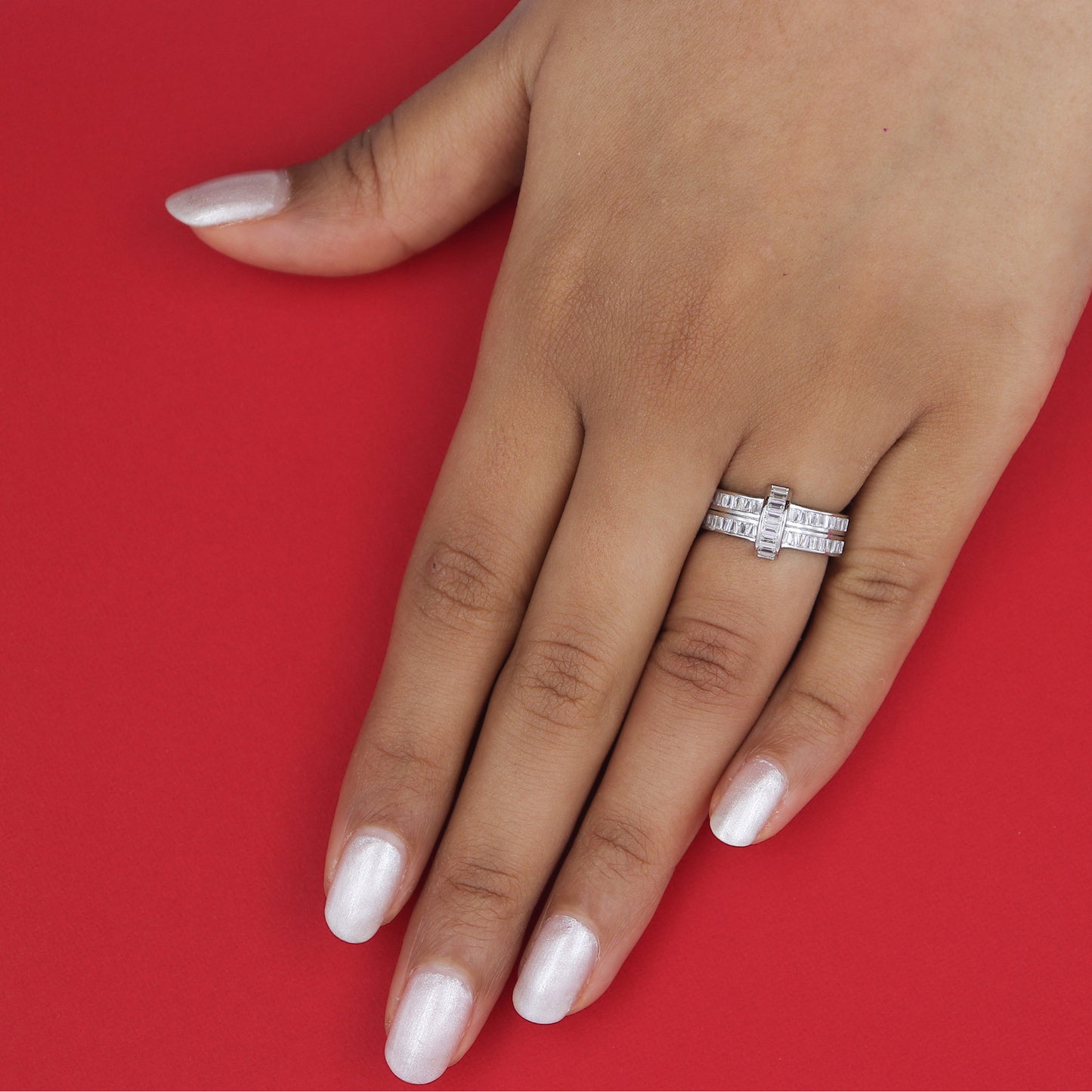 Minimial Diamond Silver Ring