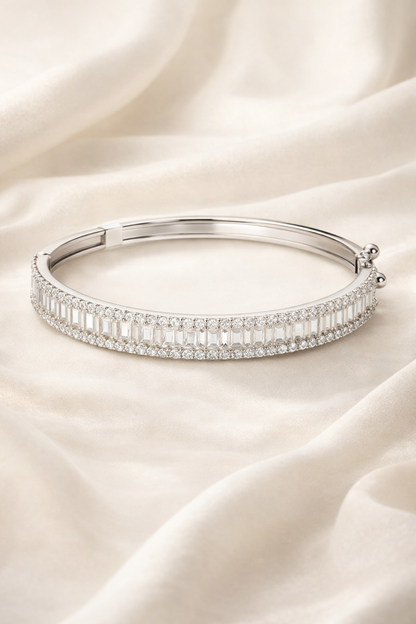 Classic Silver Bangle
