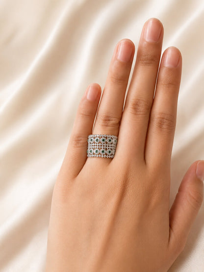 Emerald Lace Majesty Ring