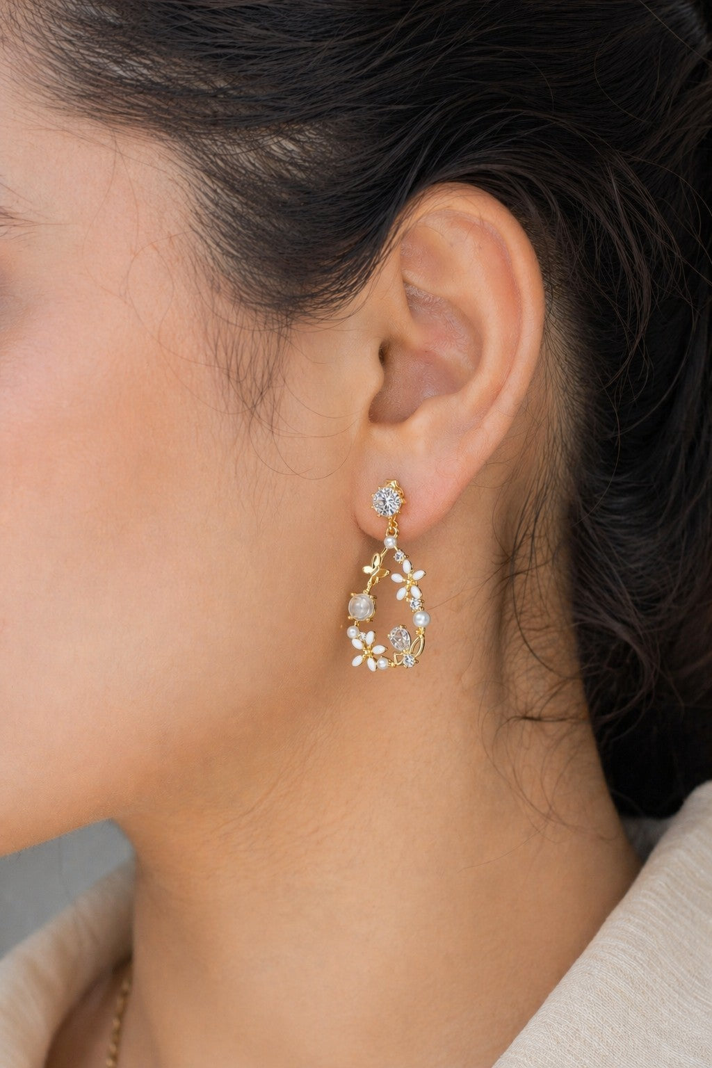 Modern Pearl Silver Earrings