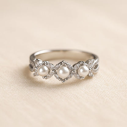 Aurora Pearl Silver Ring