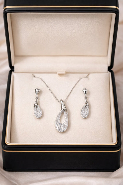 Classic Silver Pendant Set