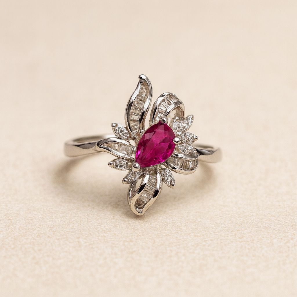 Daisy Ruby Silver Ring