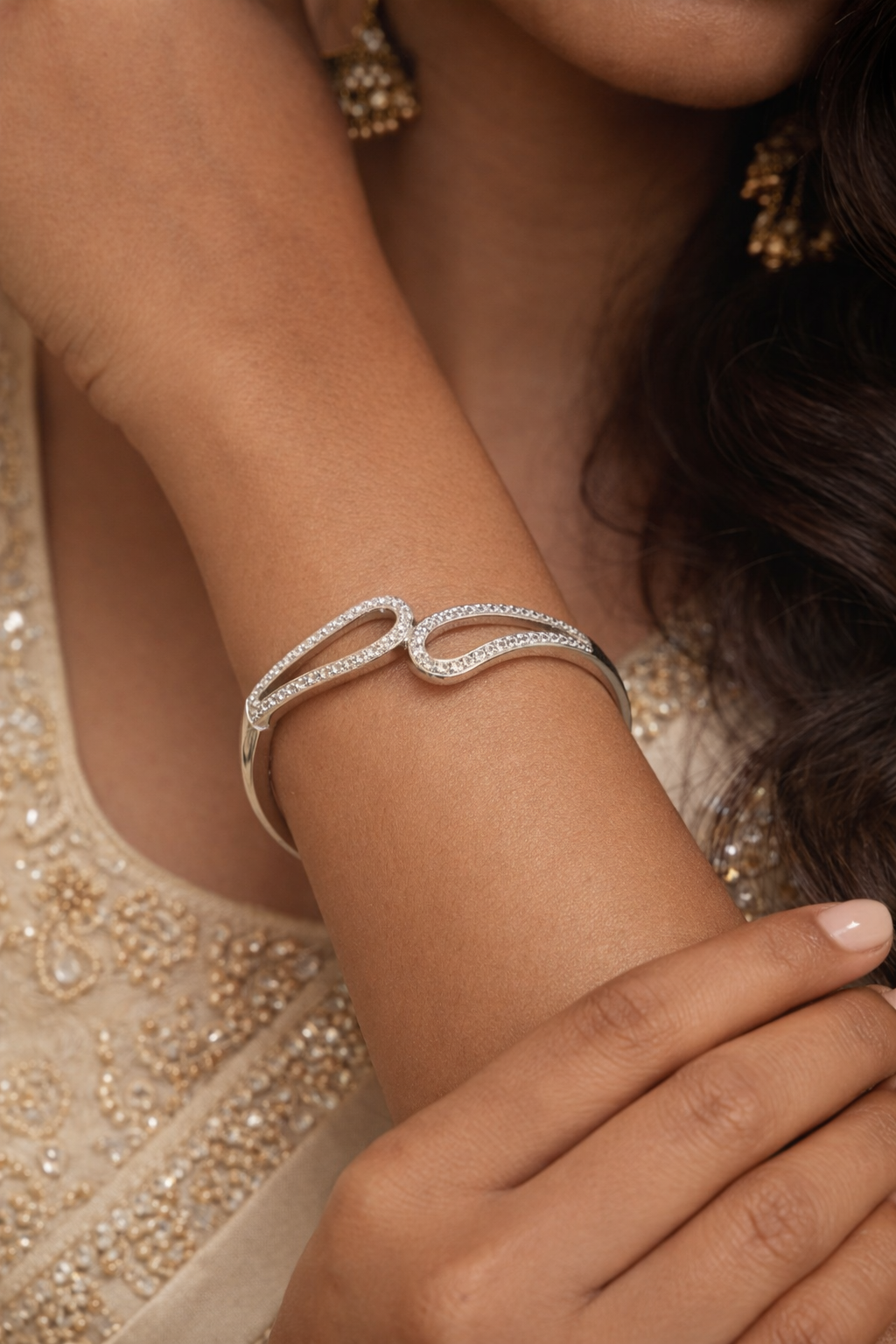 Stylish Silver Bangle