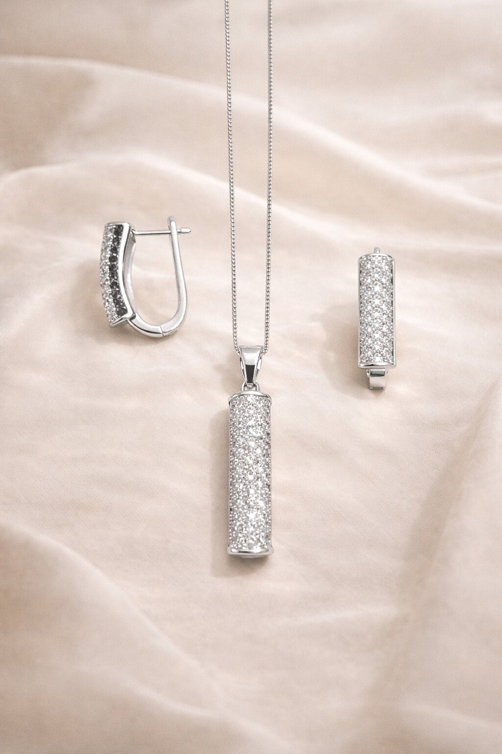 Refined Silver Pendant Set
