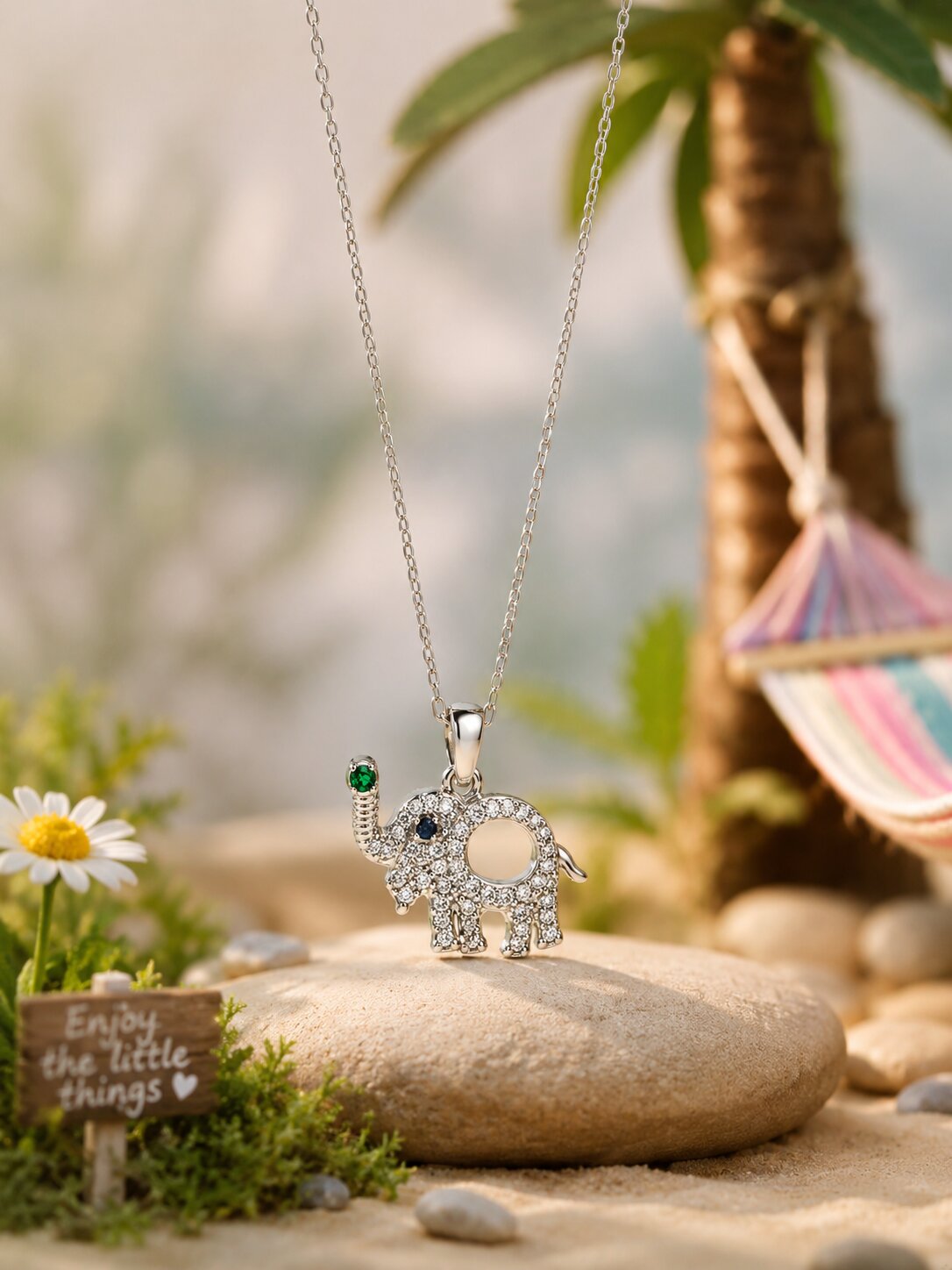 Lucky Trunk Necklace