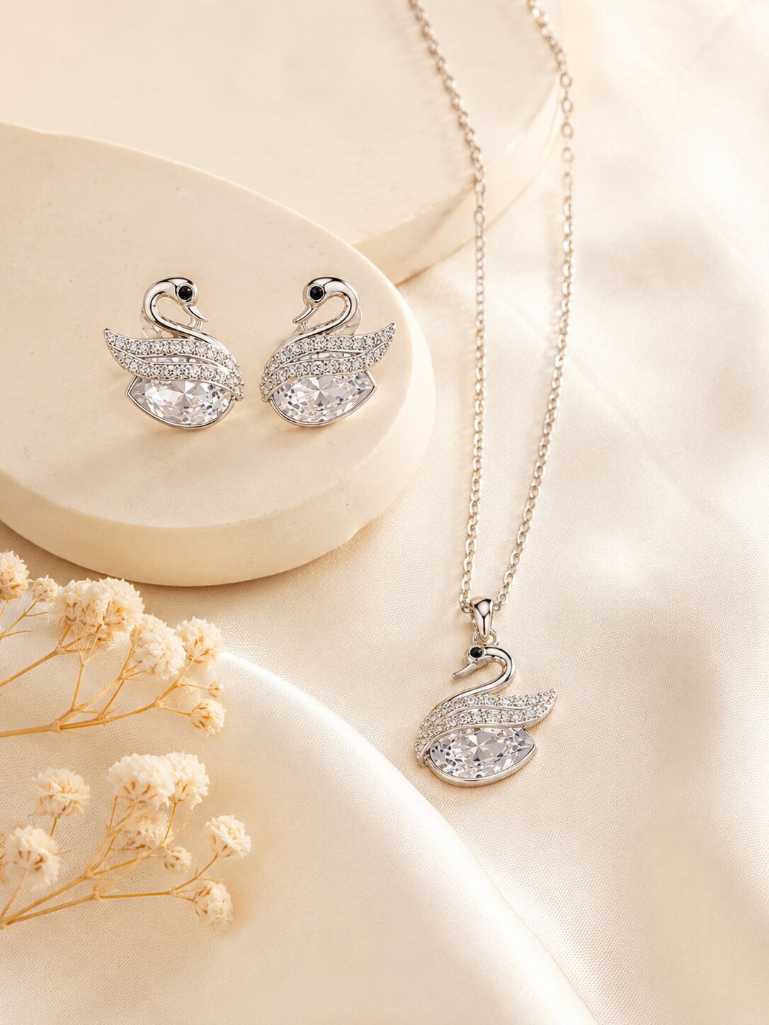 Lunara Swan Pendant Set