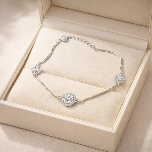 Minimal Diamond Adjustable Silver Bracelet