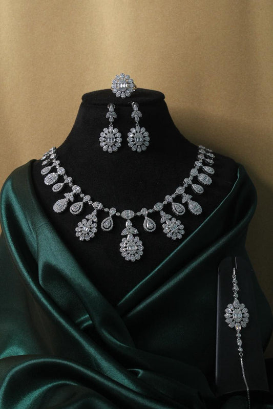Royal Diamond Silver Necklace Set