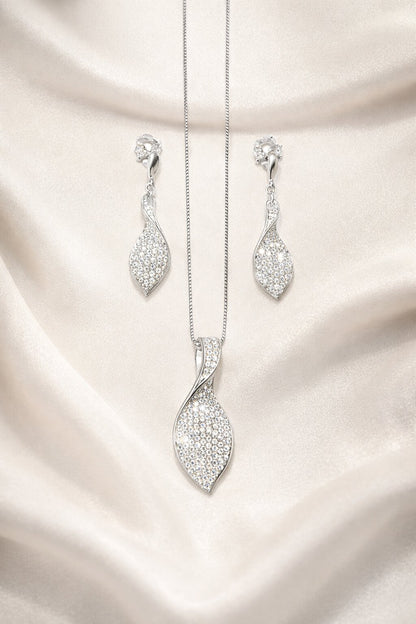 Sparkling Silver Pendant Set