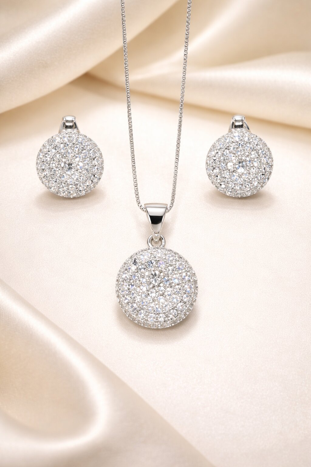 Beautiful Silver Pendant Set