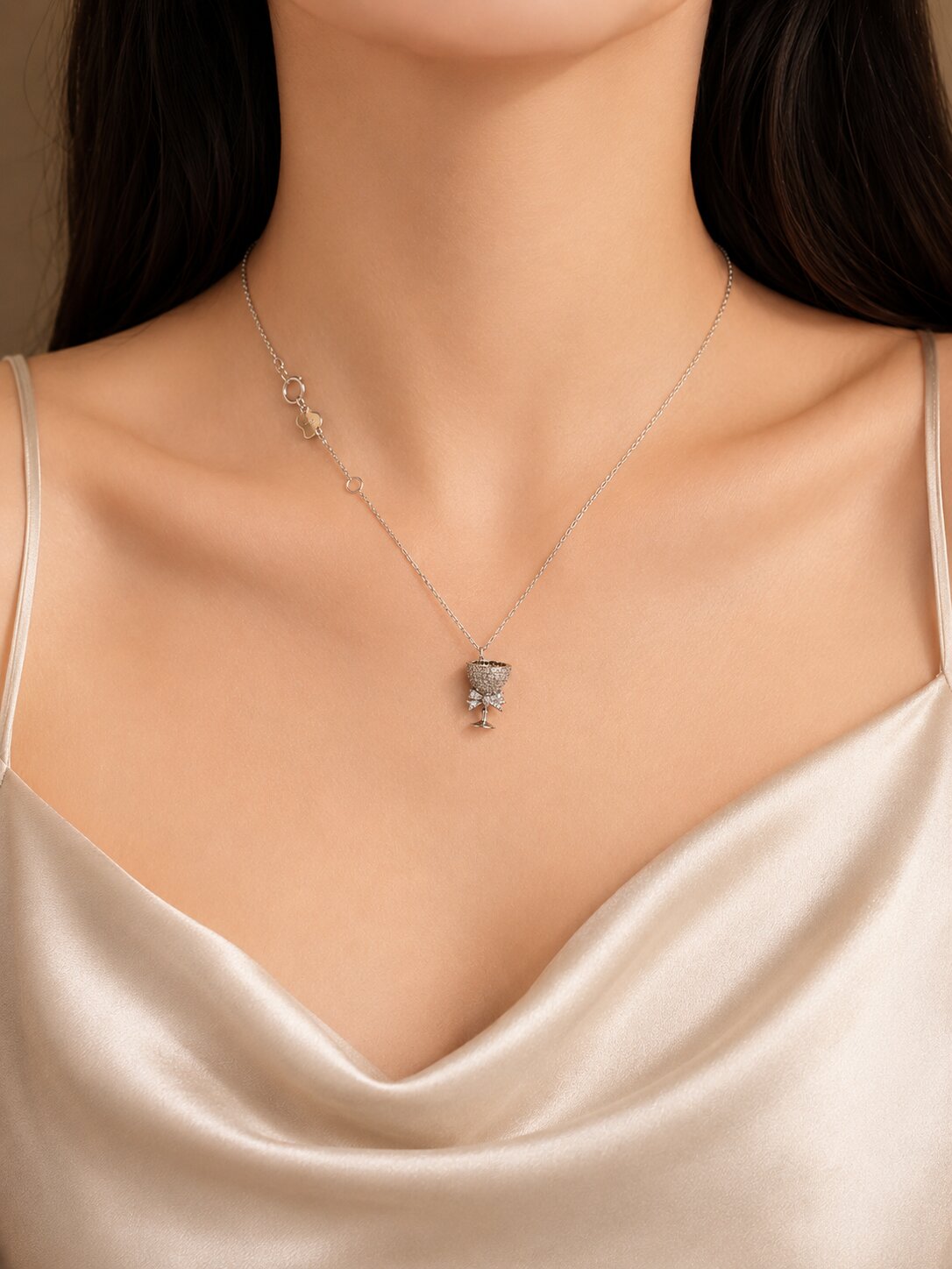 Sip of Glam Pendant