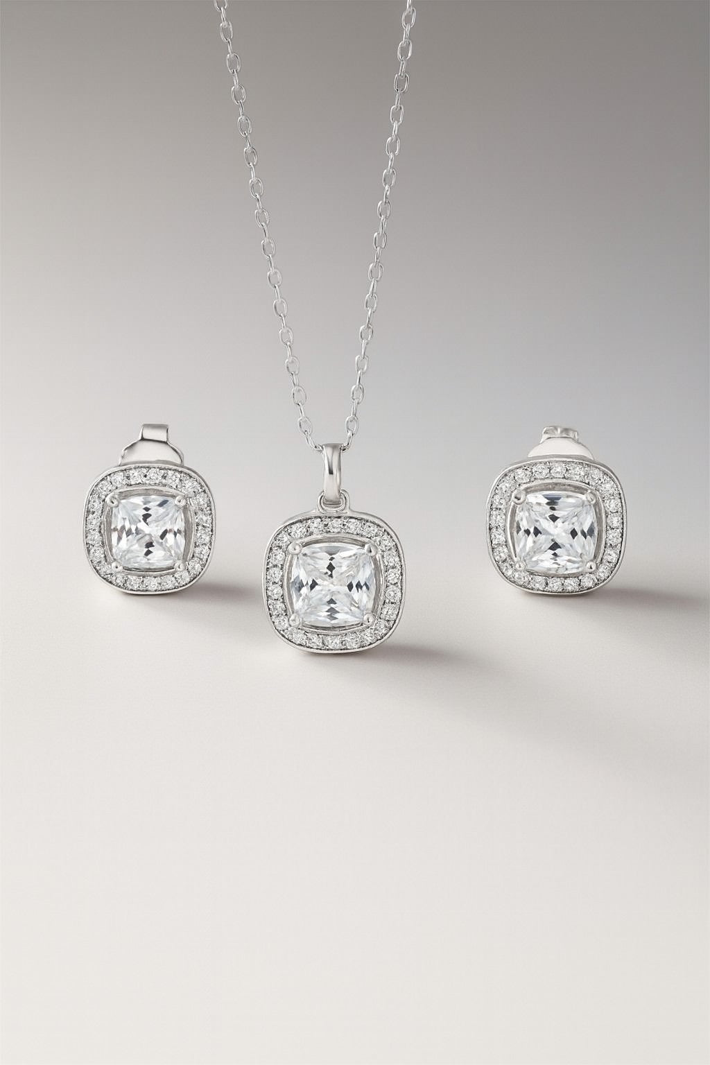 Cushion Diamond Silver Pendant Set