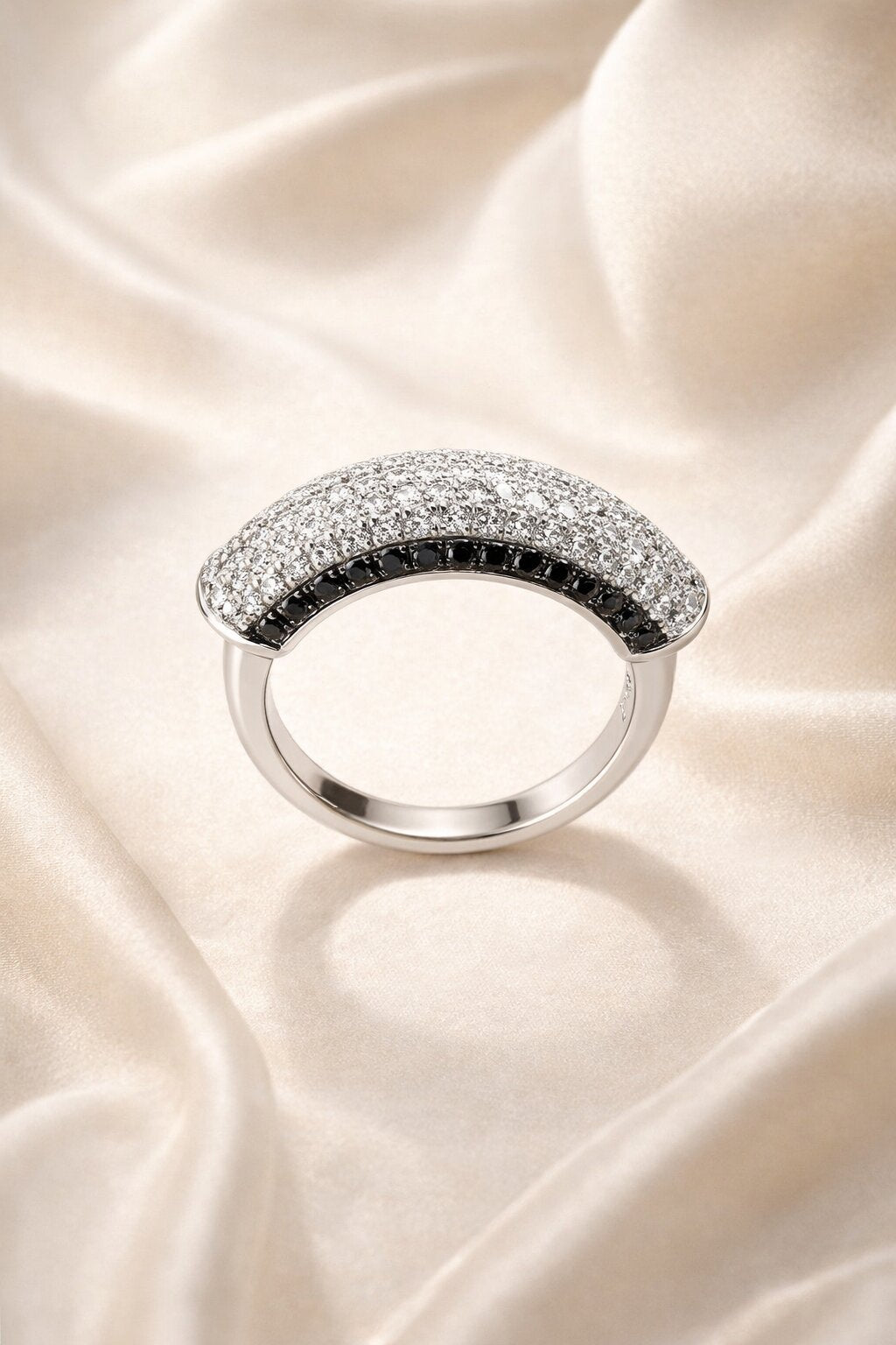 Glamorous Silver Ring