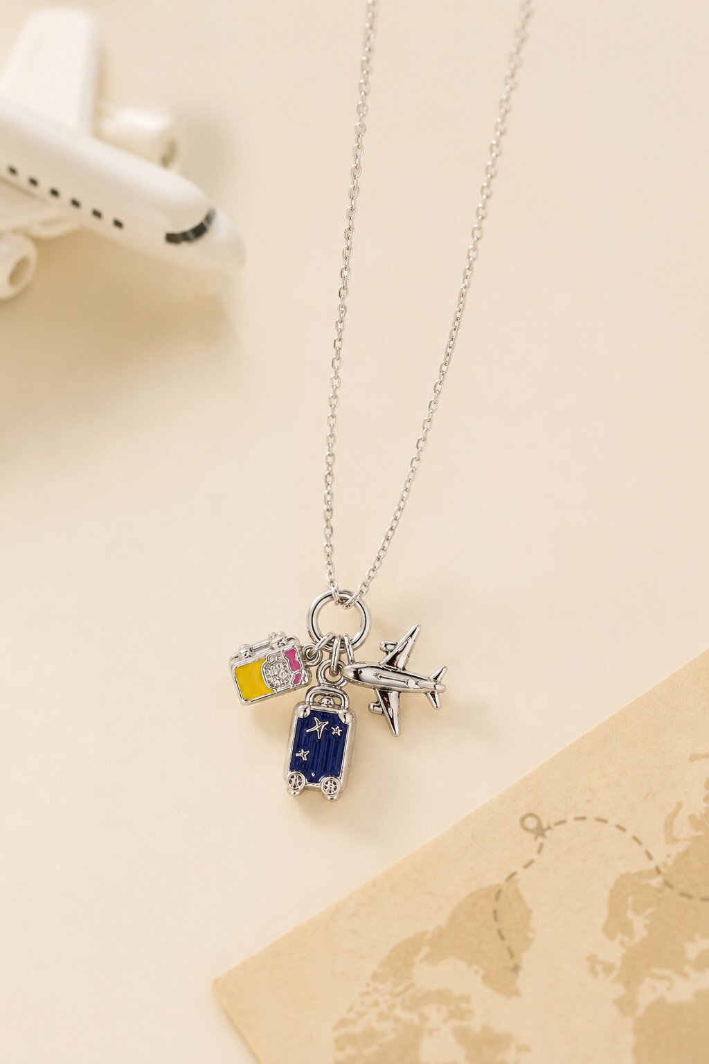 Wanderlust trio silver necklace