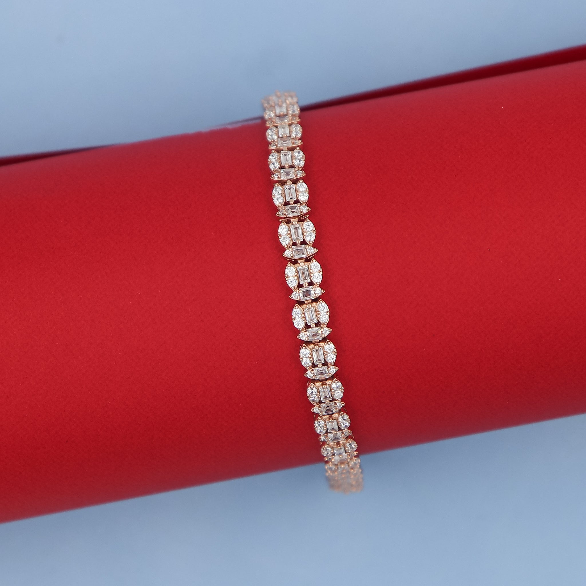 Chic-Rose-Gold-Diamond-Tennis-Bracelet