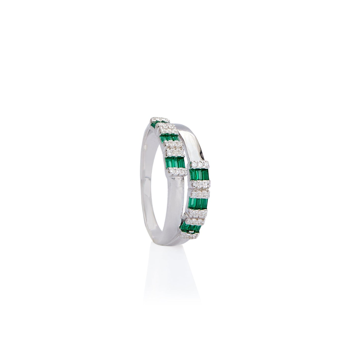 Shine Knot Emerald And Diamond Silver Ring