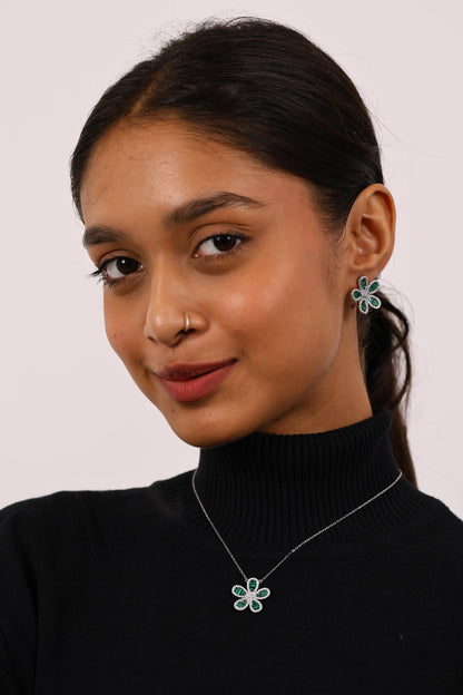 Emerald Flower Silver Pendant Set