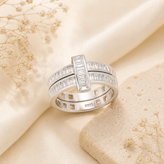 Minimial Diamond Silver Ring