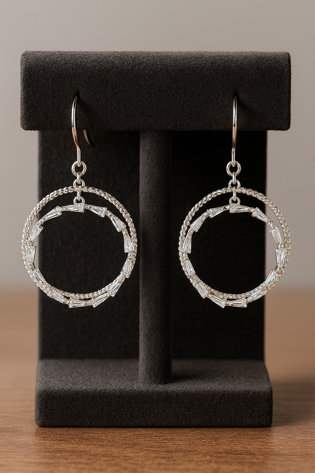 MINIMAL DIAMOND HOOPS SILVER EARRINGS
