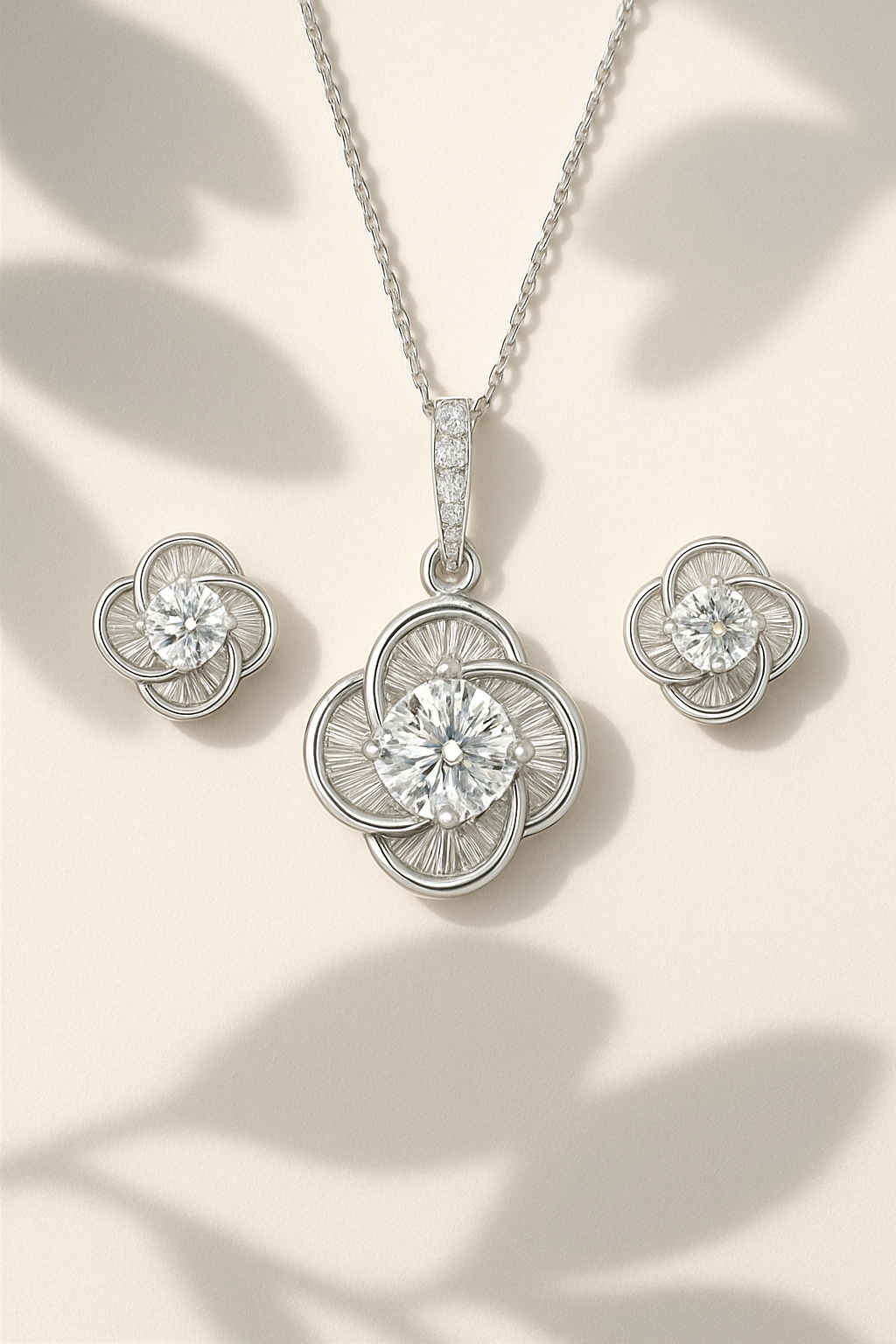 Minimal Diamond Silver Pendant Set