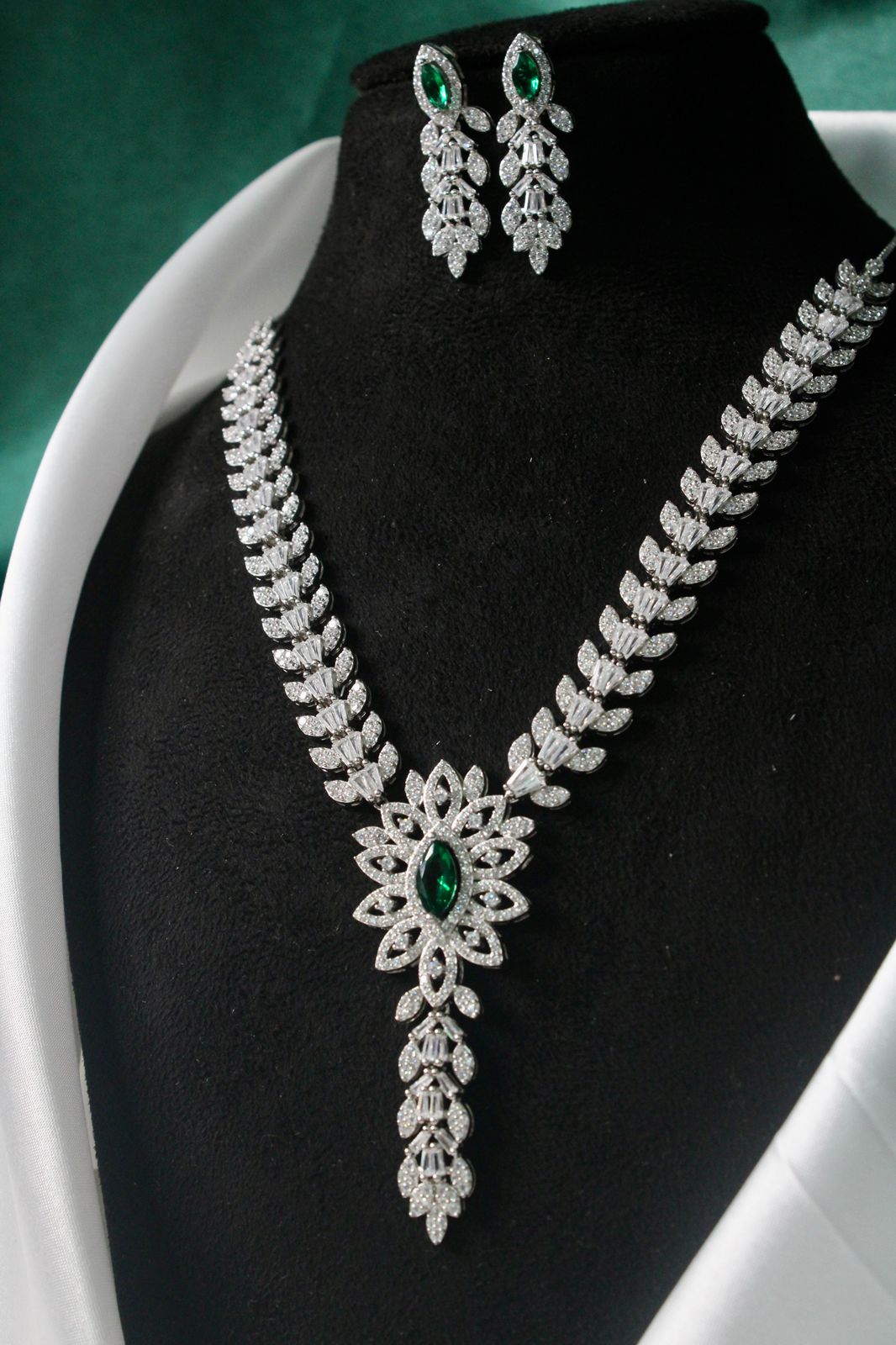 Diva Statement Silver Necklace Set